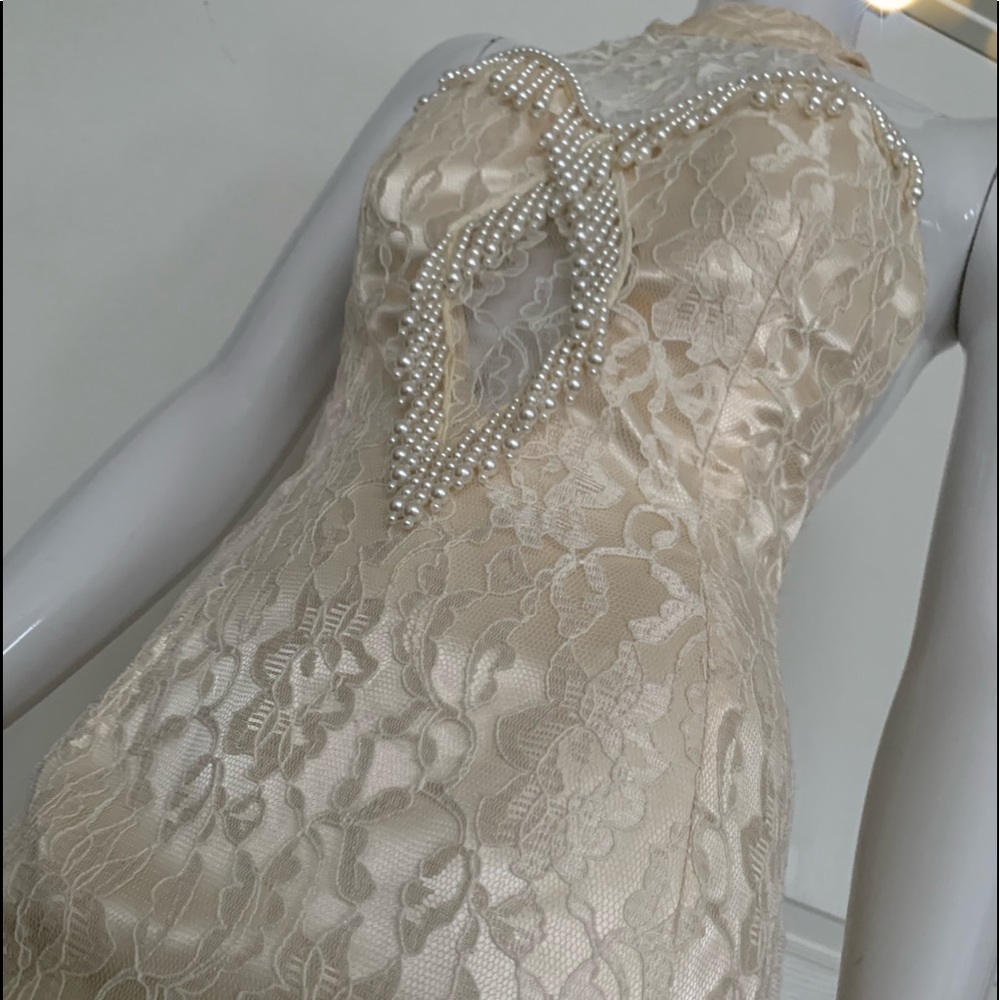 Elegant 90s Ivory-beige halter top embellished w/ faux pearls, custom *Size 0